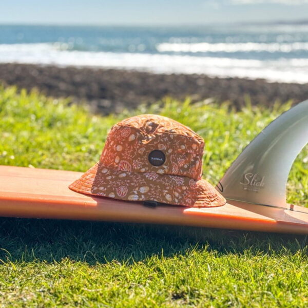 Casco Sombrero Protector SurfShell Coastal Boho